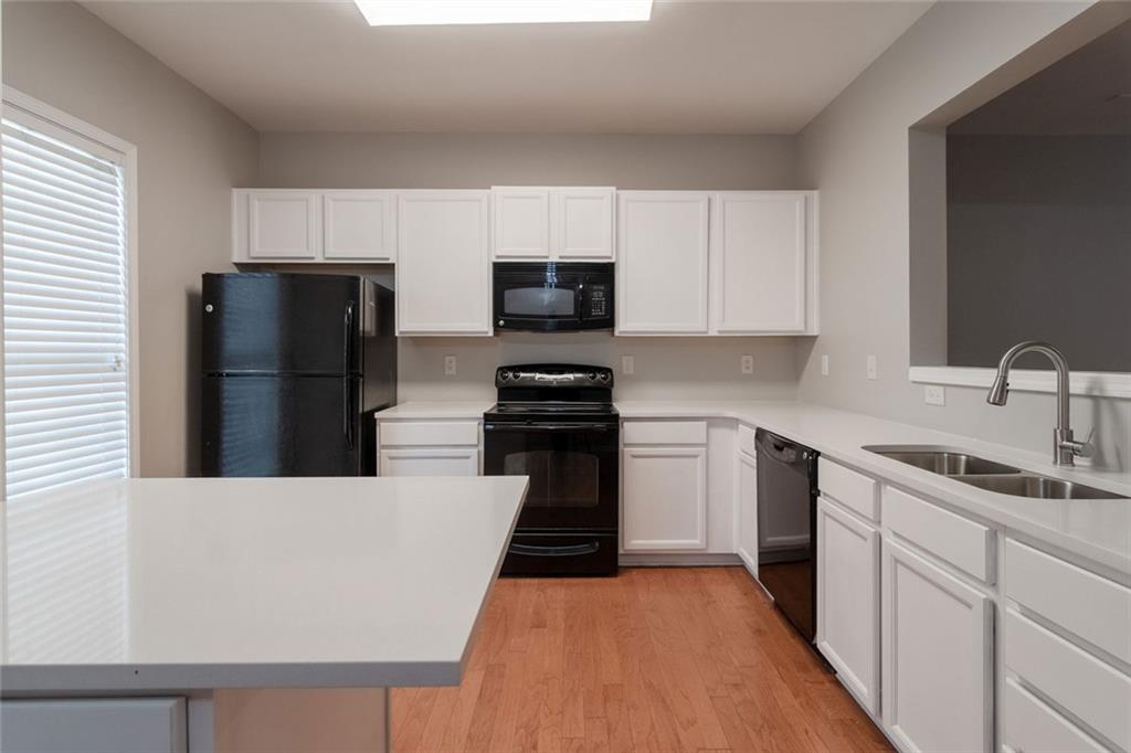 2285 Deerwood Drive Sw Property Photo 12
