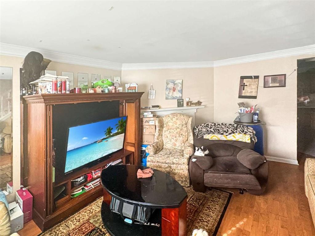 664 Browning Lane Property Photo 3