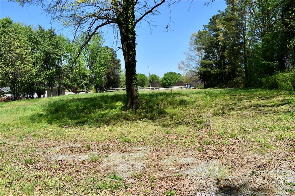 1400 Woodstock Road Property Photo 17