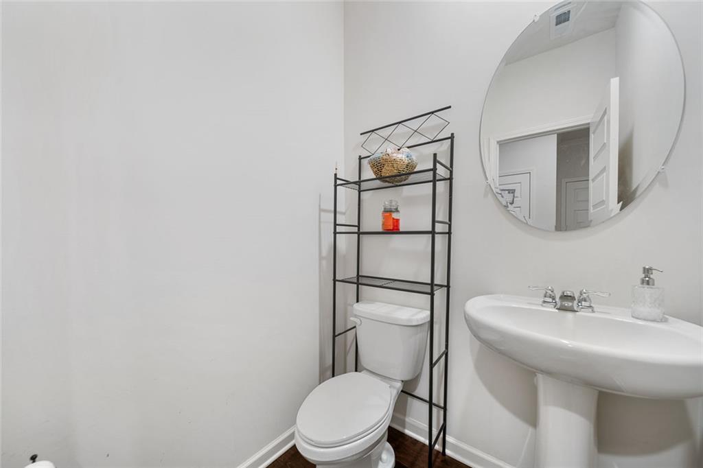1468 Harlequin Way Property Photo 24