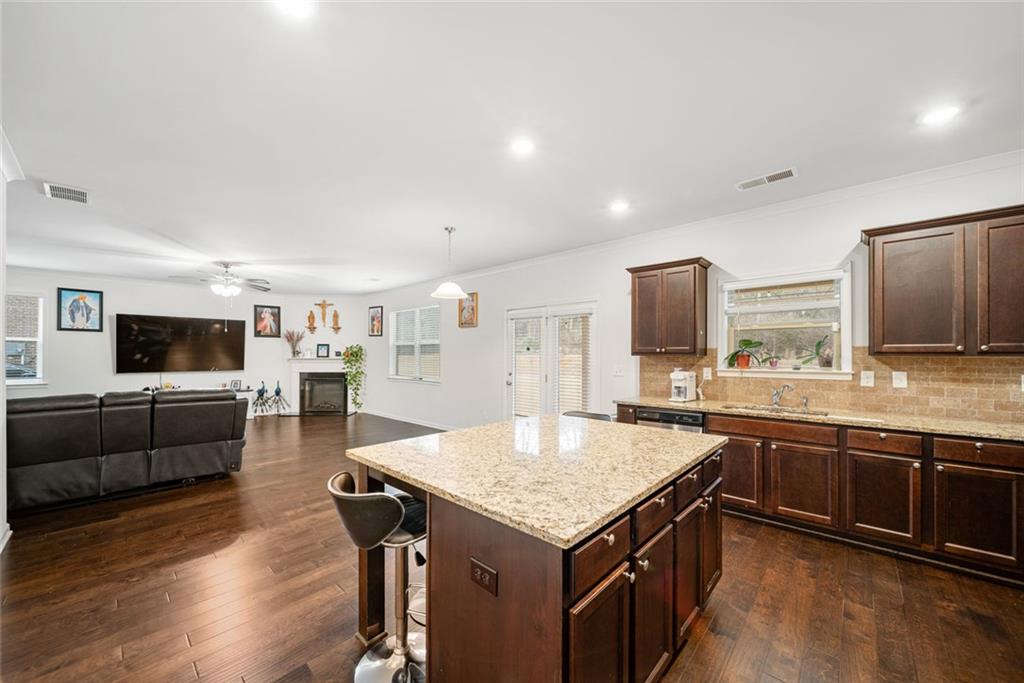 1468 Harlequin Way Property Photo 29