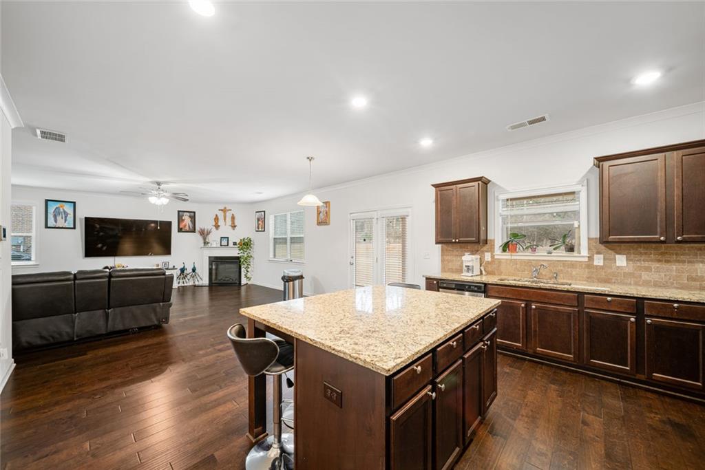 1468 Harlequin Way Property Photo 30