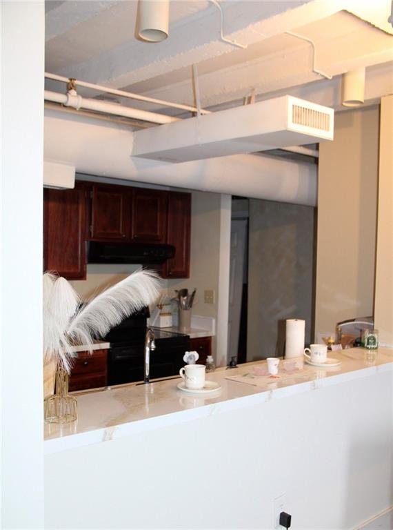 32 Peachtree Street Unit 1705 Property Photo 3