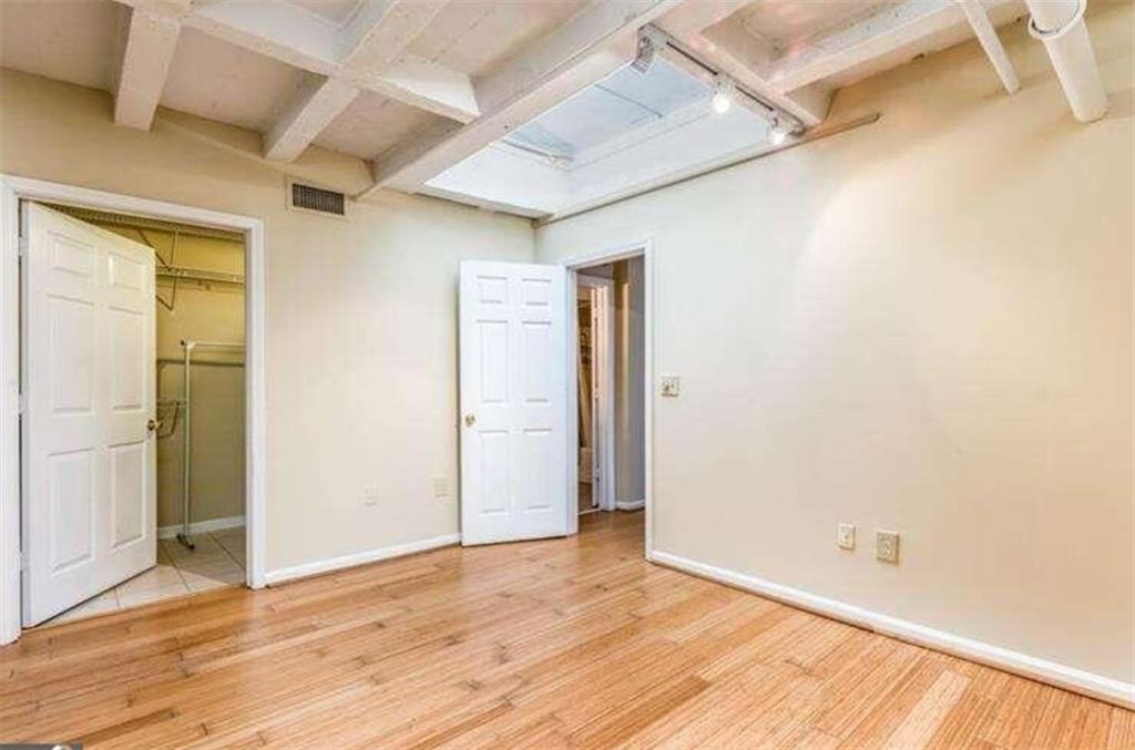 32 Peachtree Street Unit 1705 Property Photo 8