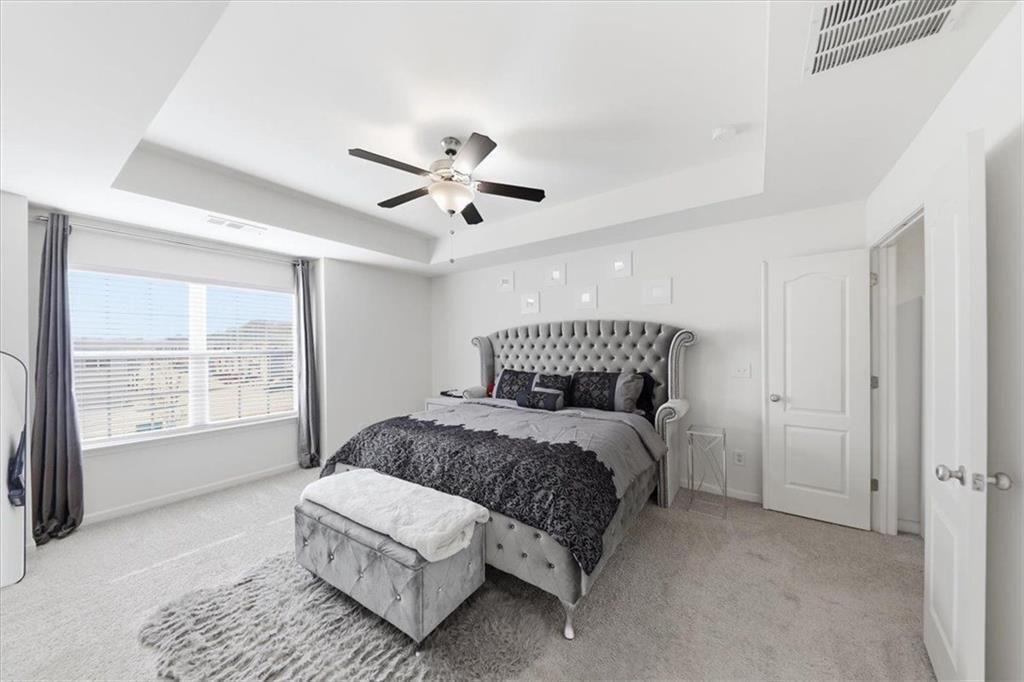 5527 Radford Loop Property Photo 13