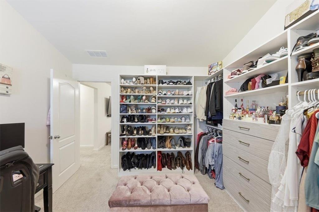 5527 Radford Loop Property Photo 14
