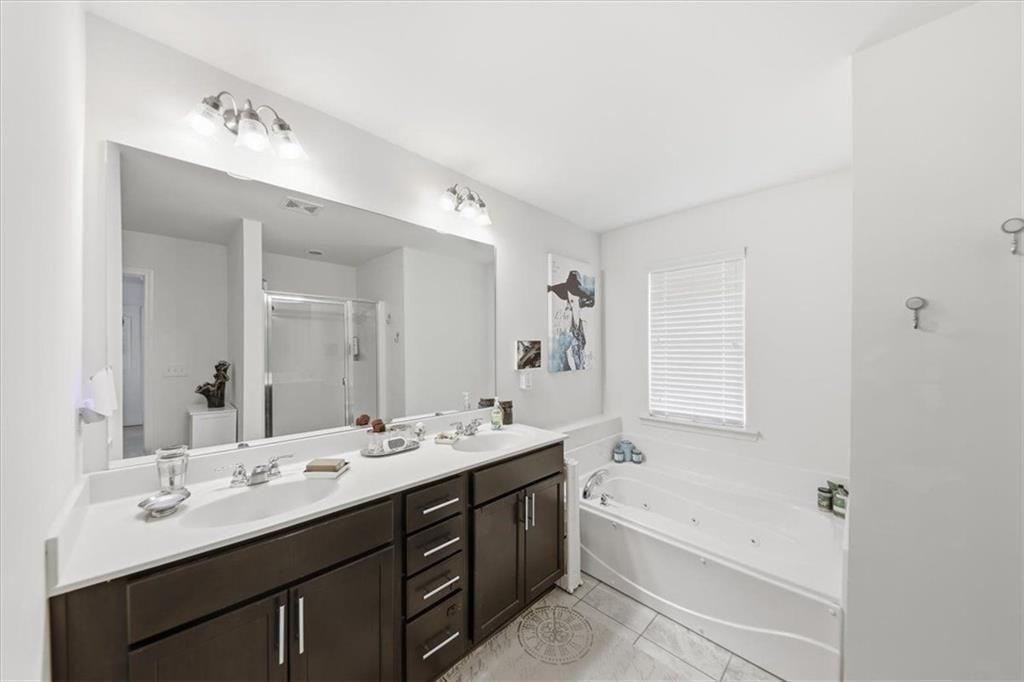 5527 Radford Loop Property Photo 16
