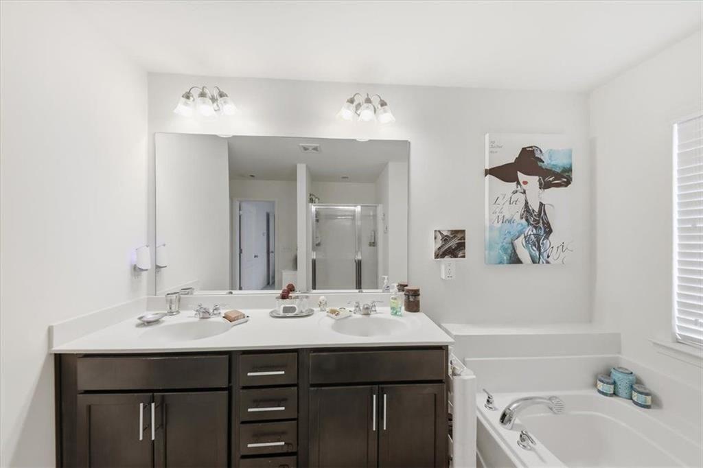 5527 Radford Loop Property Photo 17