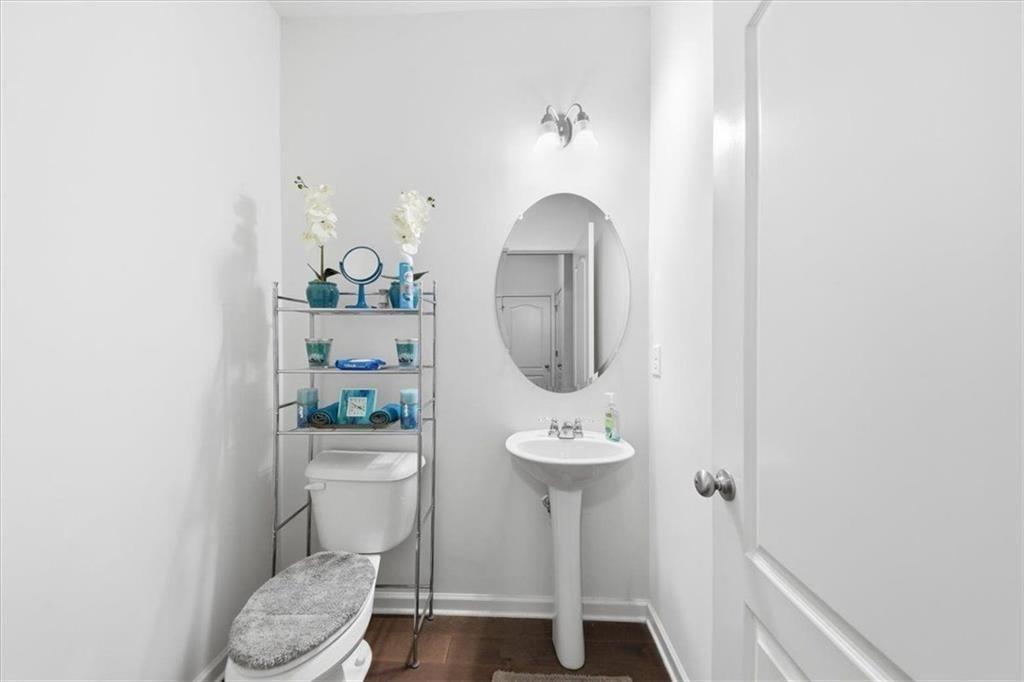 5527 Radford Loop Property Photo 21