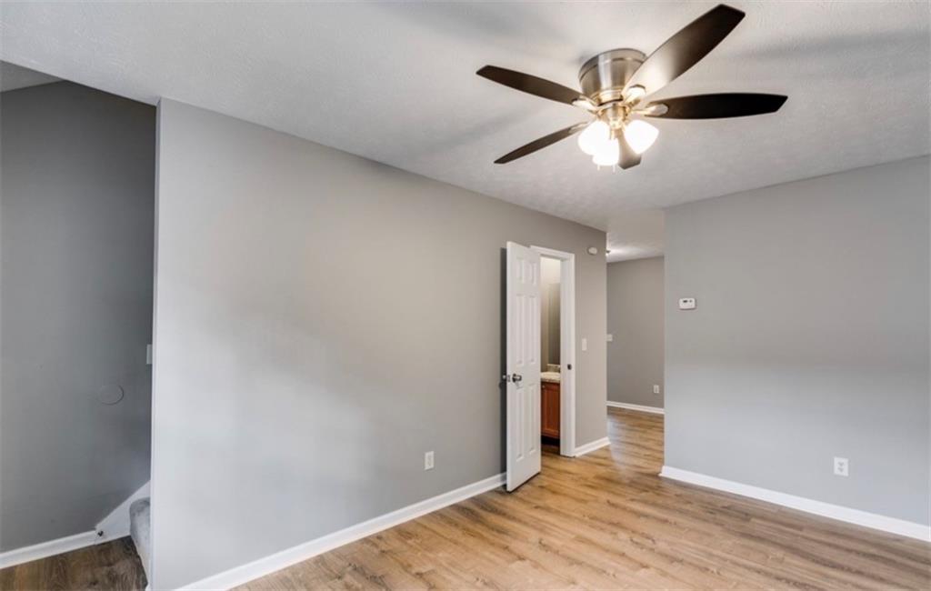 209 E Wilson Street Unit 3 Property Photo 2