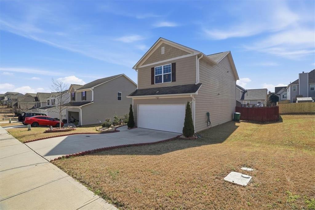 222 Seasons Valley Property Photo 3
