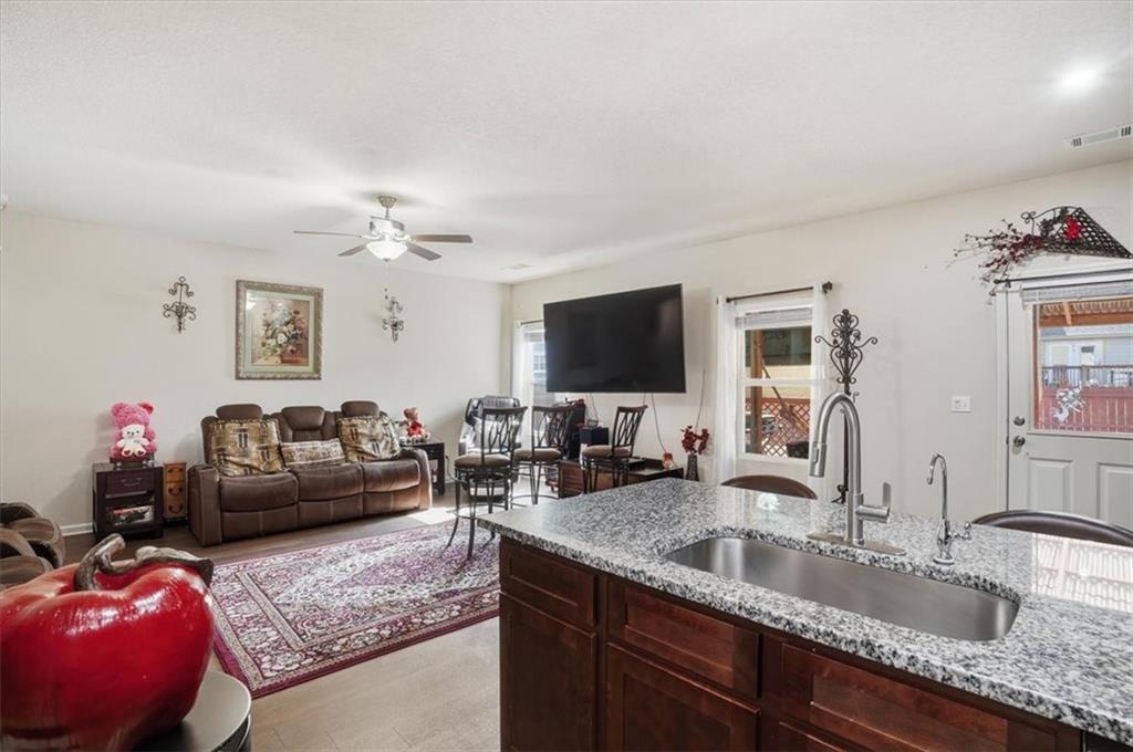 222 Seasons Valley Property Photo 15