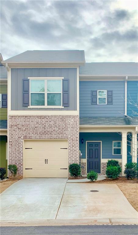 183 Spring Way Square Property Photo 2