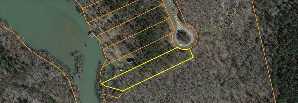 166 Lake Crest Drive Property Photo 5