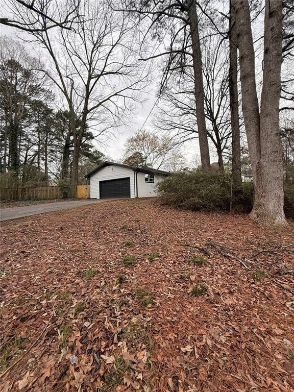 1055 Pinecrest Drive Property Photo 5