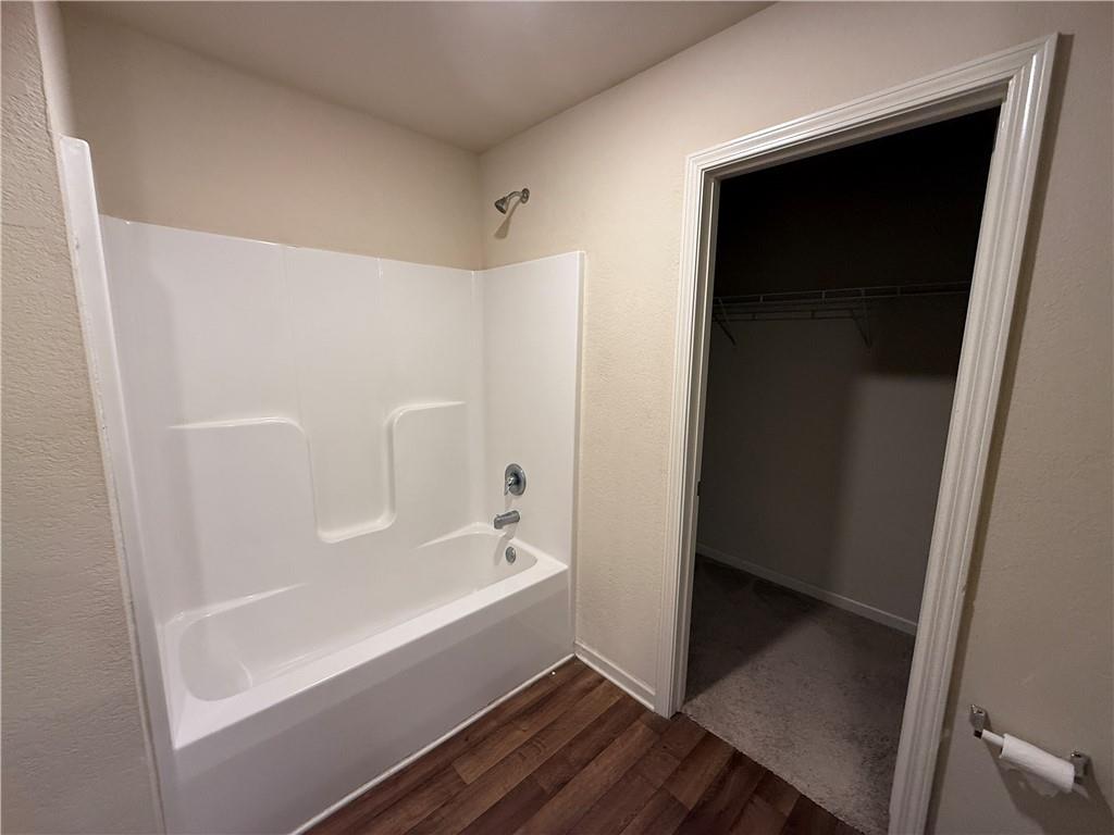906 Independence Avenue Property Photo 9