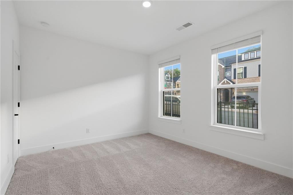 375 Walker Avenue Property Photo 5