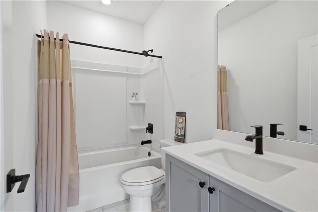 375 Walker Avenue Property Photo 6