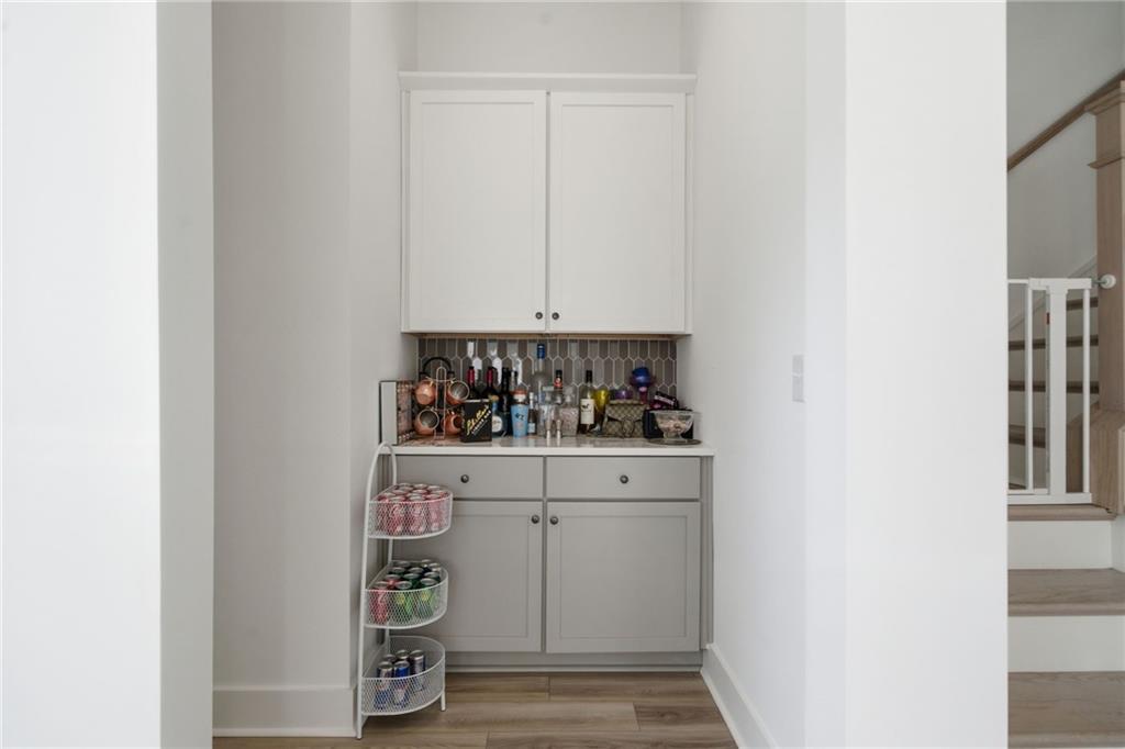 375 Walker Avenue Property Photo 17