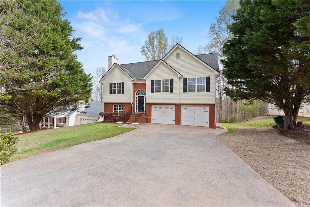 7219 Plum Creek Drive Property Photo 1