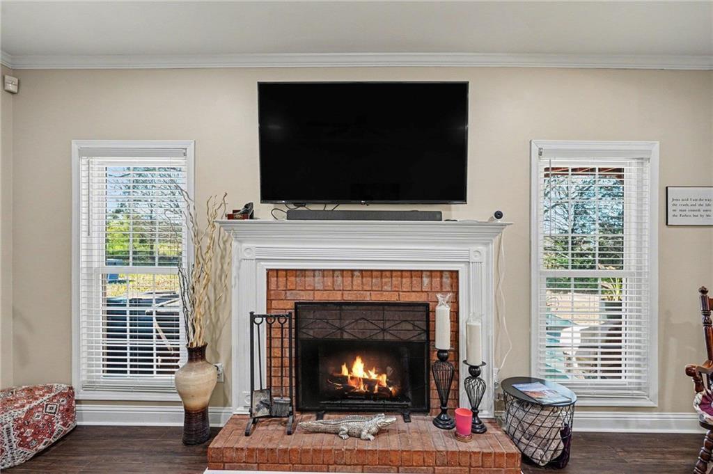 226 Long Drive Property Photo 6