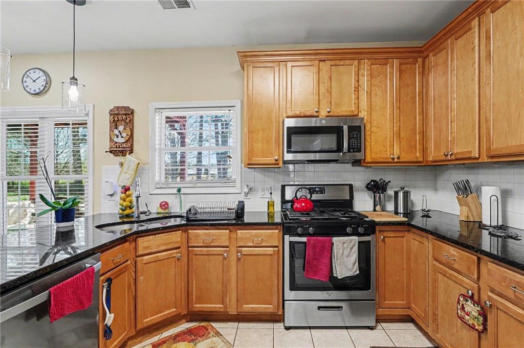 226 Long Drive Property Photo 9