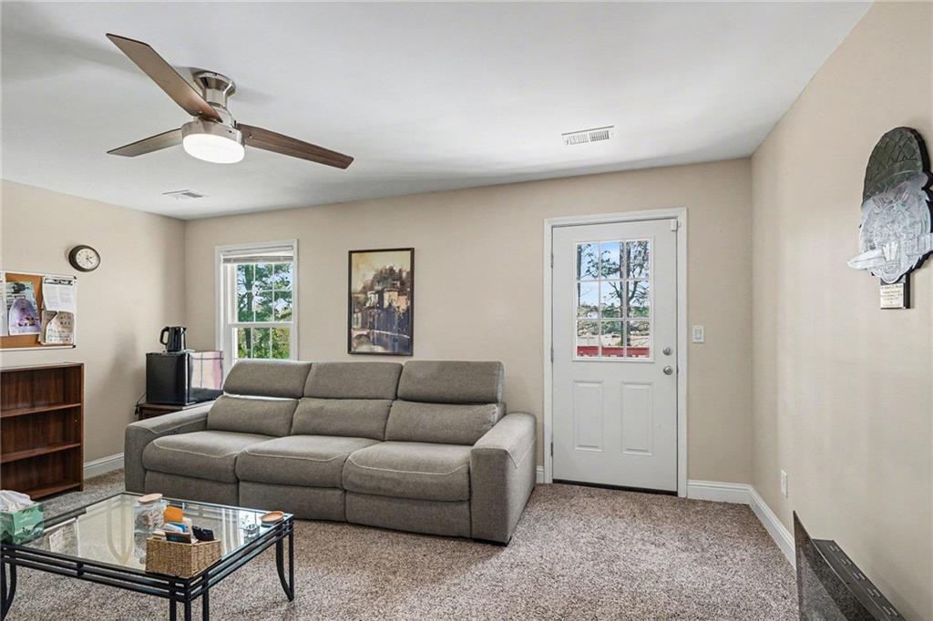 226 Long Drive Property Photo 16