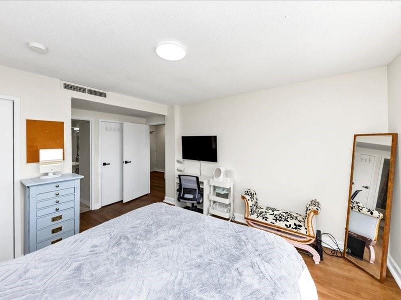 2285 Peachtree Road Ne Unit 803 Property Photo 14