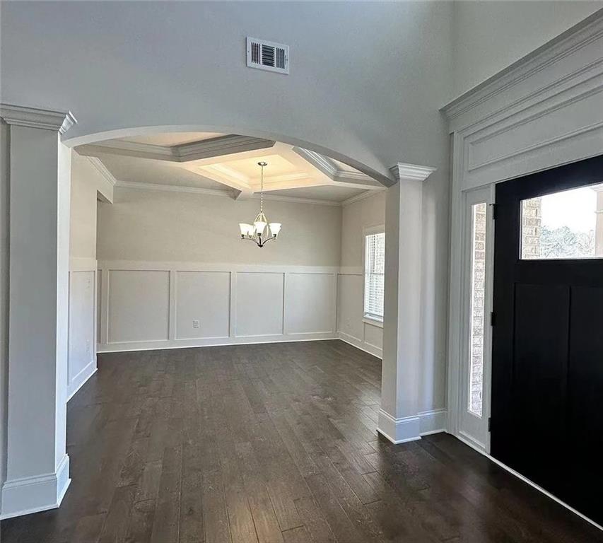 1850 Silver Crest Way Property Photo 3