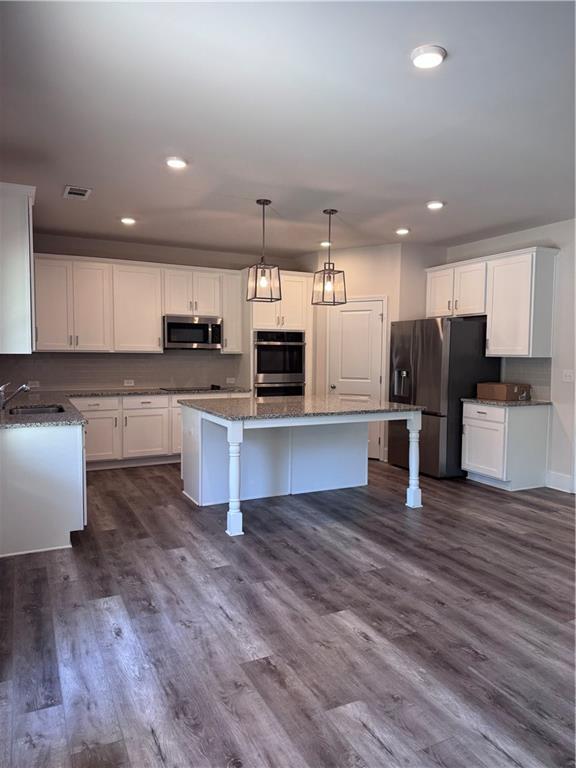 1850 Silver Crest Way Property Photo 8