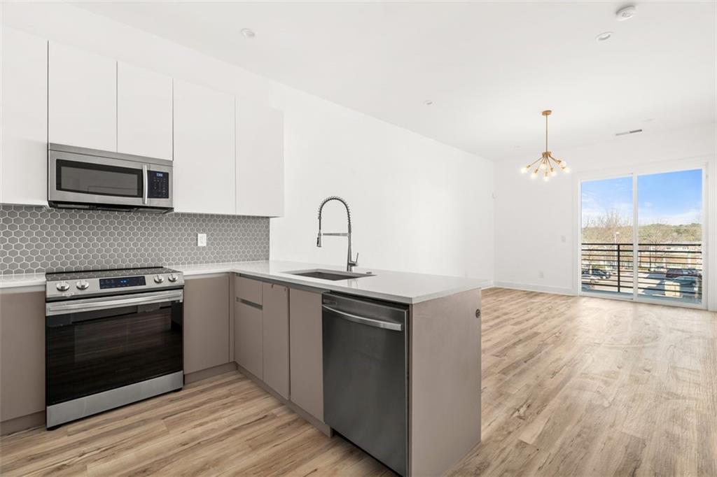 1155 Custer Avenue SE Unit 303 Property Photo 1