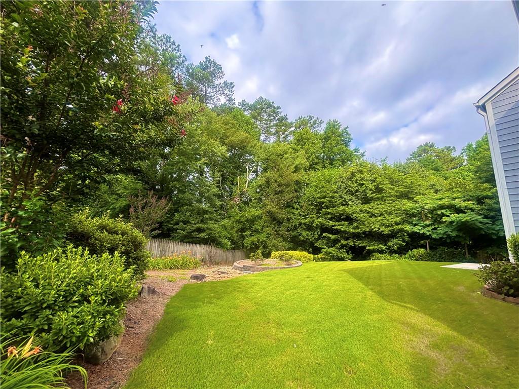 2203 Loudon Lane Property Photo 3