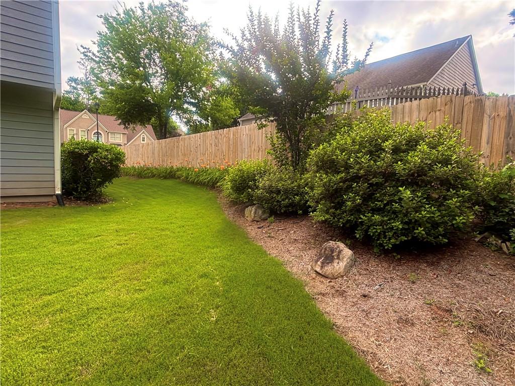 2203 Loudon Lane Property Photo 5