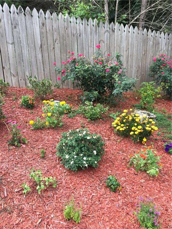 2203 Loudon Lane Property Photo 6