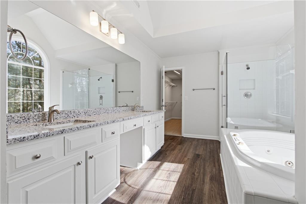 2296 Talbot Ridge Property Photo 6