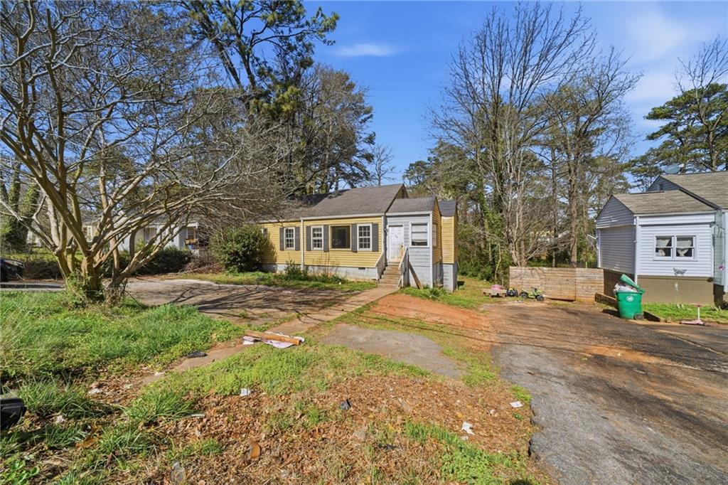 1564 Columbia Drive Property Photo 1
