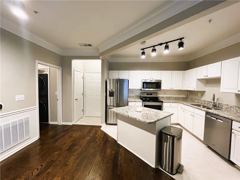 1850 Cotillion Drive Unit 3413 Property Photo 4