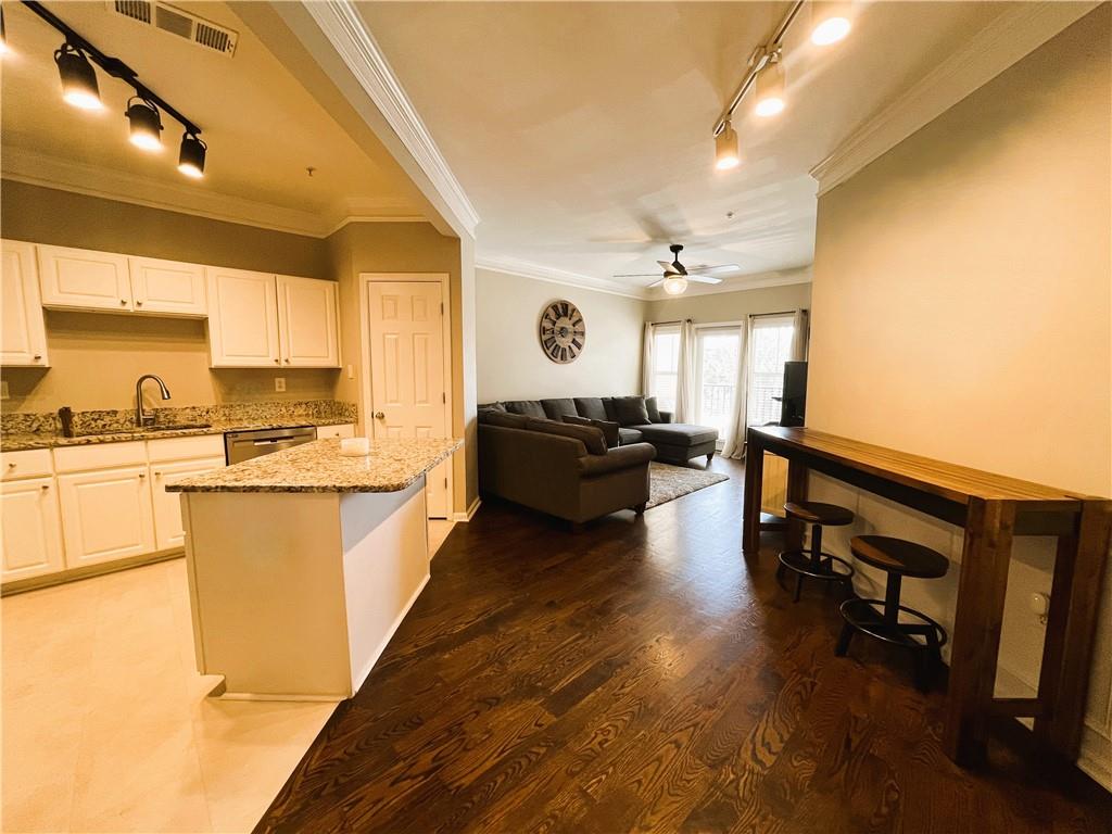 1850 Cotillion Drive Unit 3413 Property Photo 5
