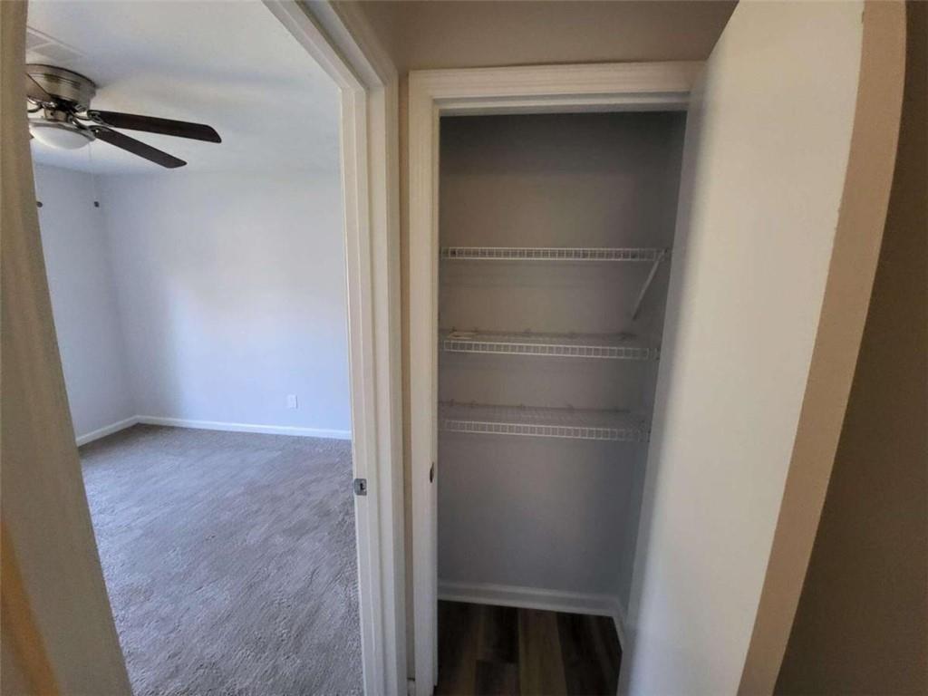 915 Fox Valley Court Property Photo 13