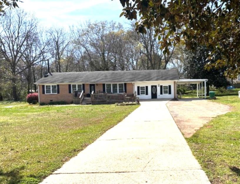 8795 Maysville Road Property Photo 1