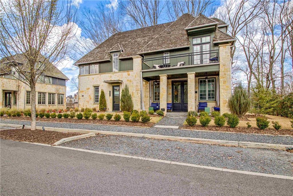 335 2nd Street Property Photo 1