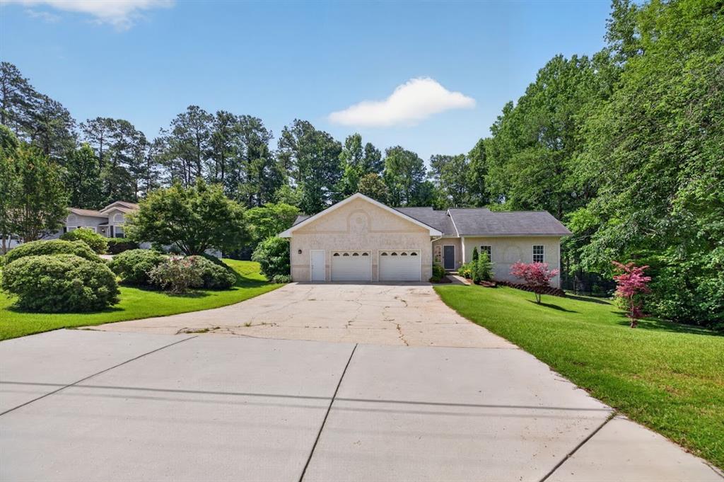 8993 Dornoch Circle Property Photo 2
