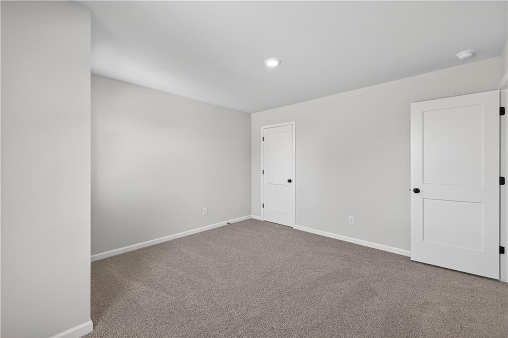 548 Madison St Property Photo 34