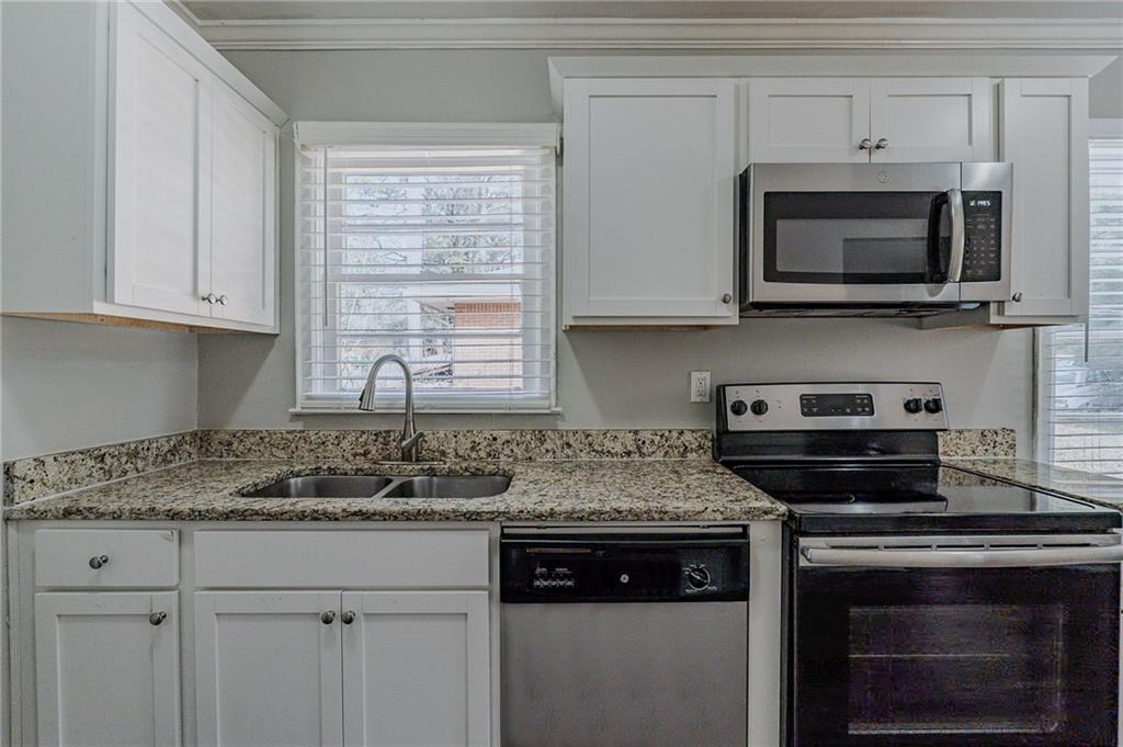 1255 Glen Forest Way Property Photo 6