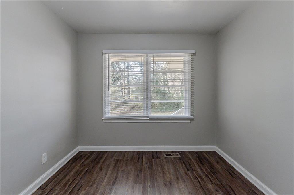 1255 Glen Forest Way Property Photo 10