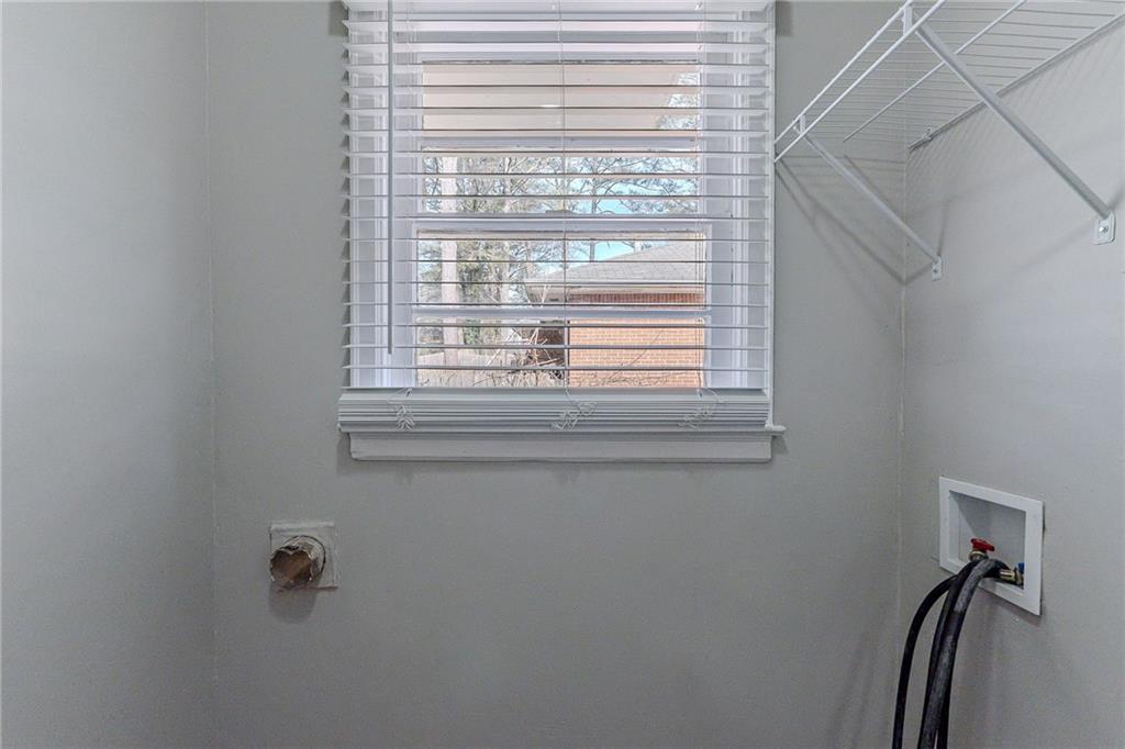 1255 Glen Forest Way Property Photo 17
