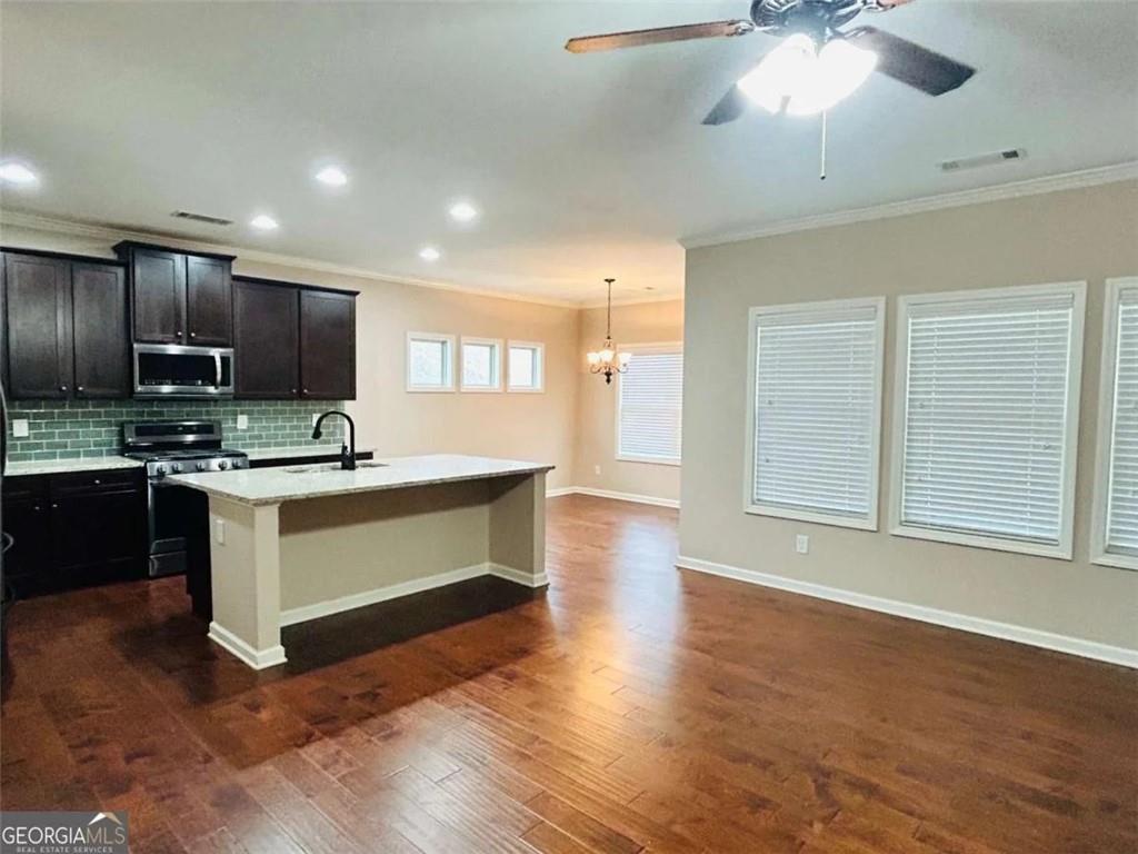 4518 Hidden Creek Drive Property Photo 15
