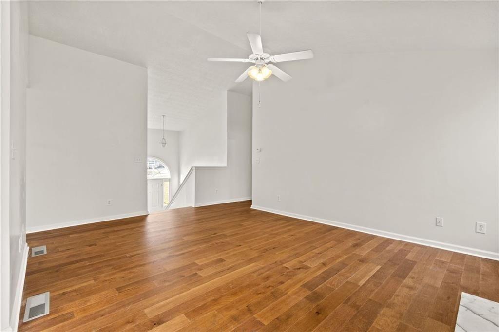 3440 Duncan Bridge Drive Property Photo 8
