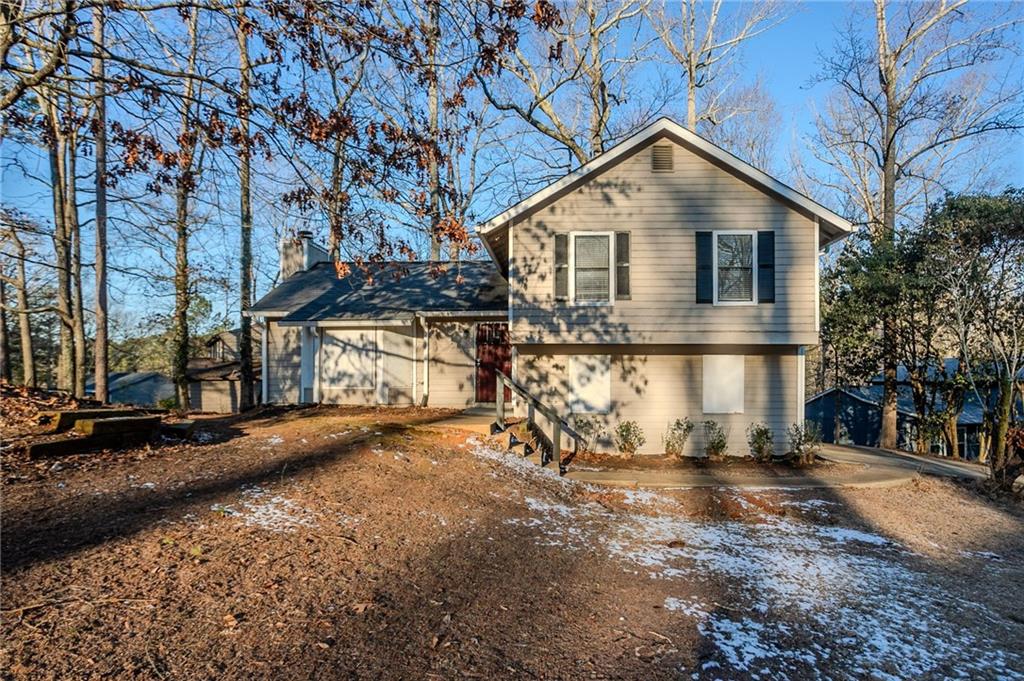 5449 Martins Crossing Road Property Photo 1