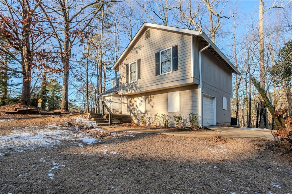 5449 Martins Crossing Road Property Photo 3